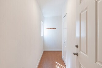 3876.5 Haines St in San Diego, CA - Building Photo - Building Photo