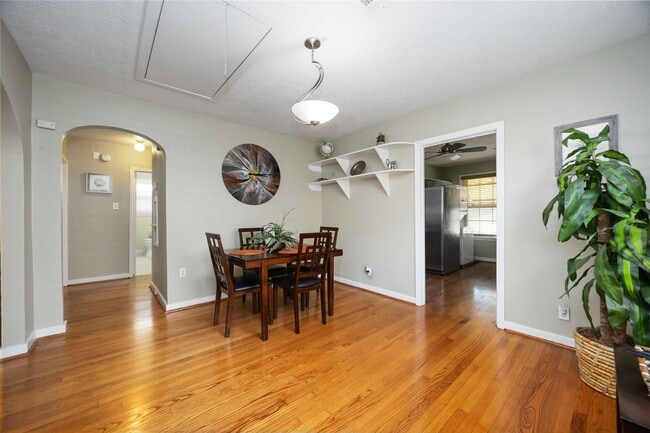 property at 2104 Winbern St