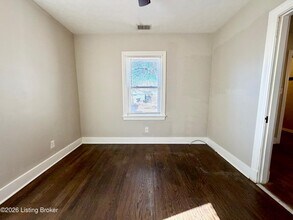 4830 S 4th St in Louisville, KY - Building Photo - Building Photo