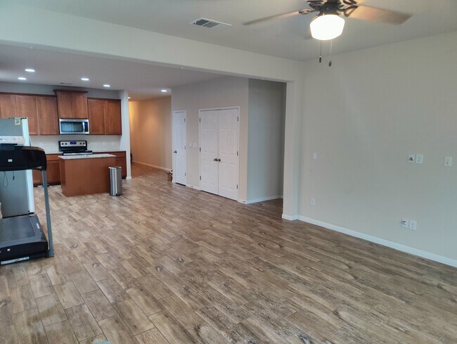 333 E Broade St in Leander, TX - Building Photo - Building Photo