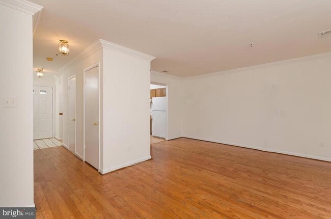 7607 Lee Landing Dr in Falls Church, VA - Building Photo - Building Photo