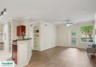 8989 West Rd in Houston, TX - Building Photo - Building Photo