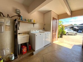 66-942-942 Kamakahala St in Waialua, HI - Building Photo - Building Photo