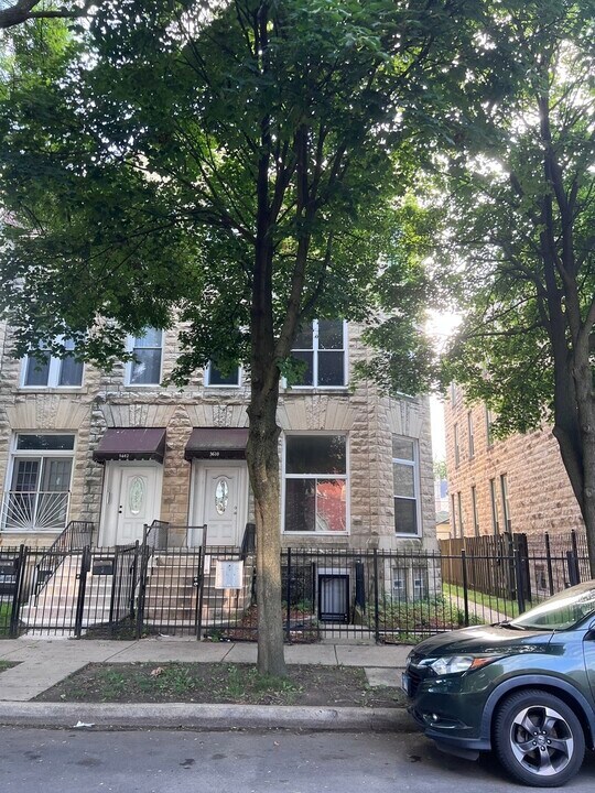3610 S Prairie Ave in Chicago, IL - Building Photo