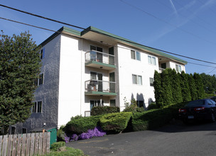 8747 Phinney Ave in Seattle, WA - Foto de edificio - Building Photo