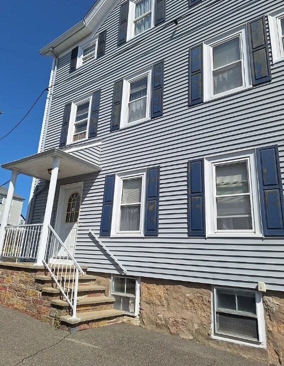 53 Oxford St in Fall River, MA - Building Photo - Building Photo