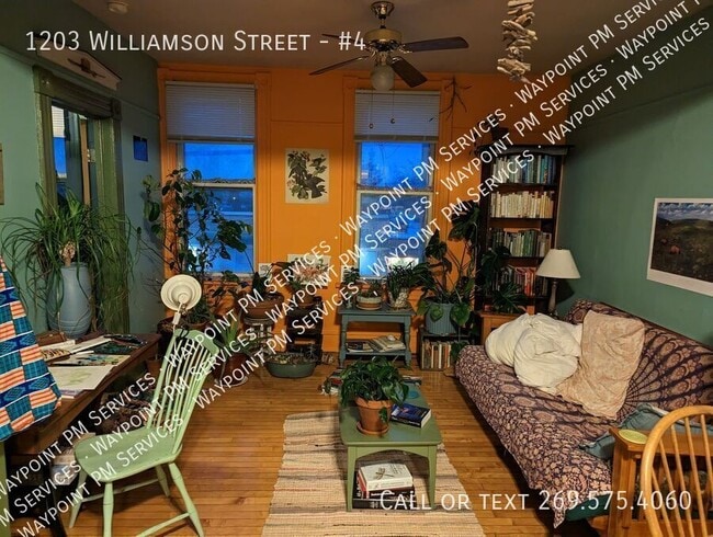 1203 Williamson St in Madison, WI - Building Photo - Building Photo