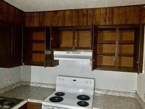1215 Shields Ferry Rd in Morristown, TN - Building Photo - Building Photo