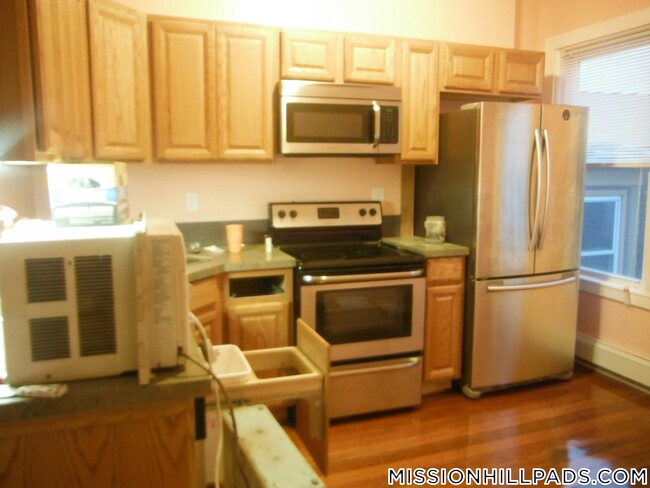 1 Folsom Ave in Boston, MA - Building Photo - Building Photo