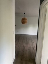 14133 Calvert St in Van Nuys, CA - Building Photo - Interior Photo