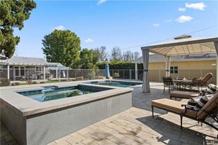 6835 Aldea Ave in Los Angeles, CA - Building Photo