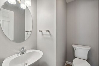 14 Rose Terrace Cir in Arundel, ME - Building Photo - Building Photo