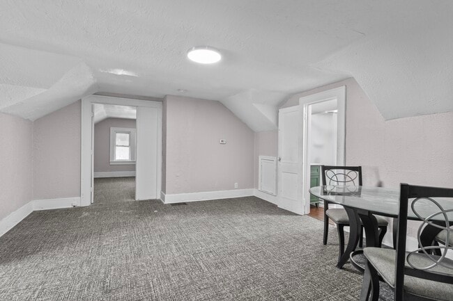 1412 Arrow Ave, Unit 2 in Anderson, IN - Building Photo - Building Photo