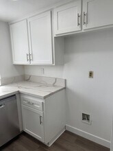 1356 N Schooner Ln in Anaheim, CA - Building Photo - Building Photo