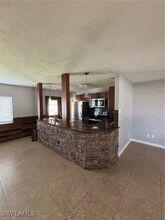 2000 50th Terrace SW in Naples, FL - Foto de edificio - Building Photo