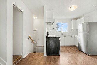 2123 Mer-Bleue Rd in Ottawa, ON - Building Photo - Building Photo