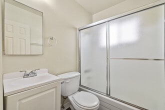 1135-41 Wilmington Blvd. in Wilmington, CA - Building Photo - Building Photo