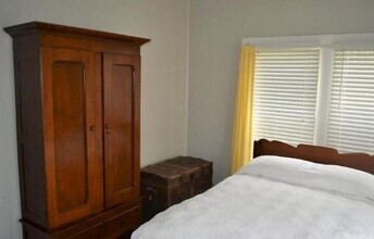 2223 Co Rd 107 in Wharton, TX - Foto de edificio - Building Photo