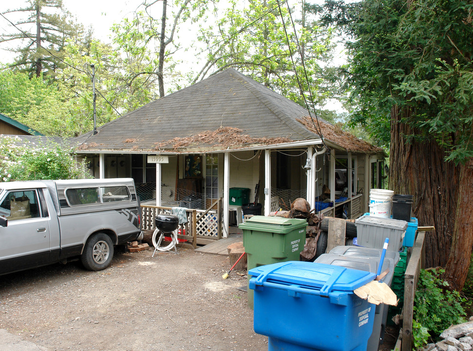 15995 Palo Alto in Guerneville, CA - Building Photo