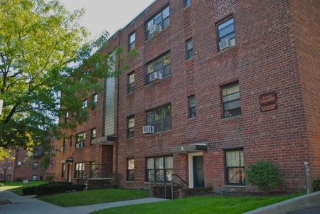 Mount Prospect Gardens in Newark, NJ - Building Photo - Building Photo