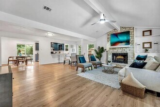 406 Lakeway Dr in Georgetown, TX - Building Photo - Building Photo