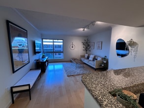 777 7th St NW in Washington, DC - Building Photo - Building Photo