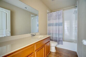 301 Plum Dr in Nevada, TX - Building Photo - Building Photo