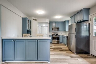 3404 Sunnydale Ln in Denton, TX - Building Photo