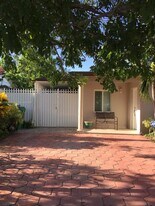 5901 SW 45th St in Miami, FL - Building Photo