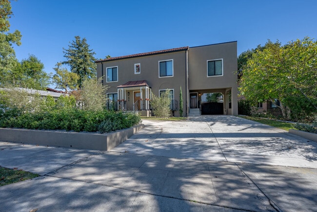 494 S Marengo Ave, Unit 494 in Pasadena, CA - Building Photo - Building Photo