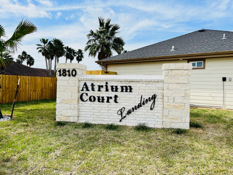 1810 Atrium Pl Dr in Harlingen, TX - Building Photo