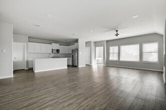 364 Braves Wy in Lavon, TX - Foto de edificio - Building Photo