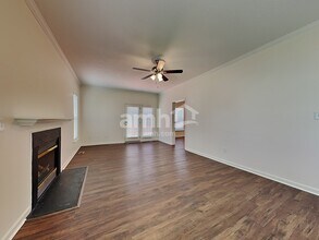 135 Cabot Dr in Winston-Salem, NC - Building Photo - Building Photo
