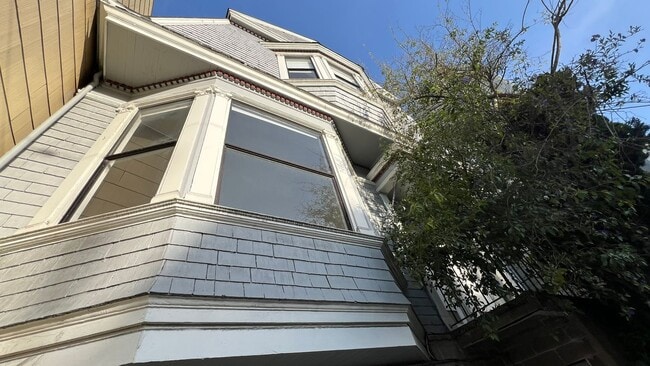 property at 1420-1424 9th Ave