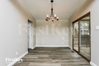 855 Windemere Ave in Des Peres, MO - Building Photo - Building Photo