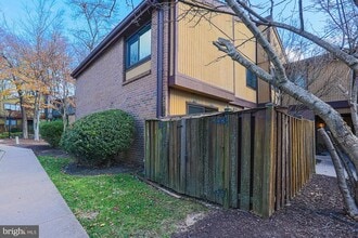 6331 Red Cedar Pl in Baltimore, MD - Building Photo - Building Photo