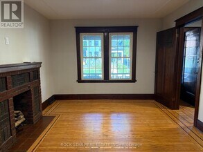 203 Fairleigh Ave S in Hamilton, ON - Building Photo - Building Photo