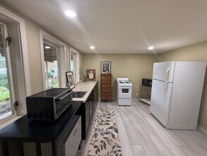 23829 74th Ave W in Edmonds, WA - Building Photo - Building Photo