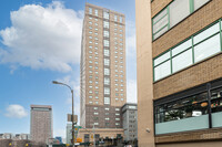 90 Sands in Brooklyn, NY - Foto de edificio - Building Photo