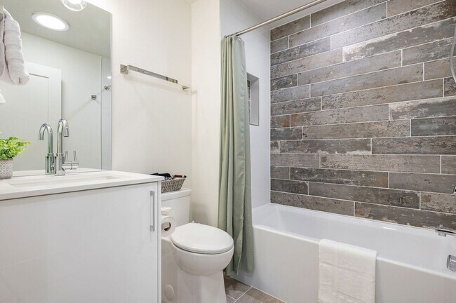 34 W Cremona St, Unit SI ID1035999P in Seattle, WA - Building Photo - Building Photo