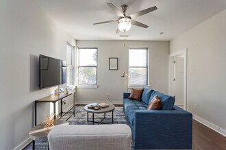 1016 18th Ave S in Nashville, TN - Foto de edificio - Building Photo