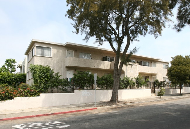 1711 Delaware Ave in Santa Monica, CA - Foto de edificio - Building Photo
