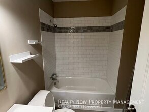 3346 Desota Ave in Cleveland Heights, OH - Building Photo - Building Photo