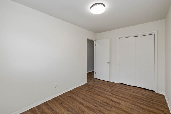 property at 2111-2113 Fairfax Rd