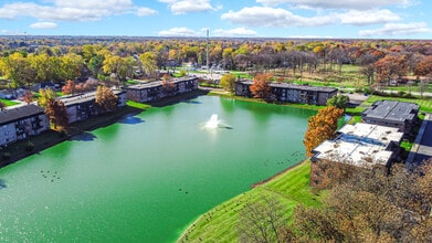 The Ridge Apartments in Merrillville, IN - Building Photo - Building Photo