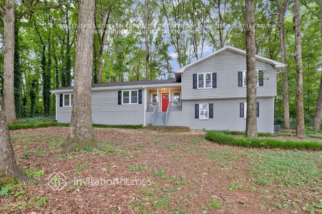 property at 349 Charmers Way SW