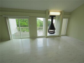 533 Demarett Dr in Lago Vista, TX - Building Photo - Building Photo