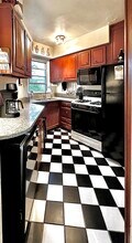 2500 Q St NW, Unit 502 in Washington, DC - Building Photo - Building Photo