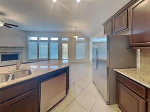 2515 Pioneer Oaks Dr in Fresno, TX - Building Photo - Building Photo