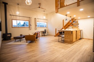 5855 S View Rd in Laramie, WY - Building Photo - Building Photo